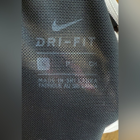 Nike Women’s Racerback Sports Bra Cross Cross Back Khaki Swoosh Size Small - Picture 4 of 4